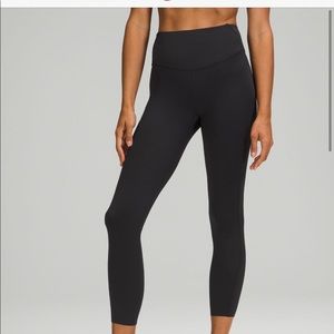 NWOT base pace black 4